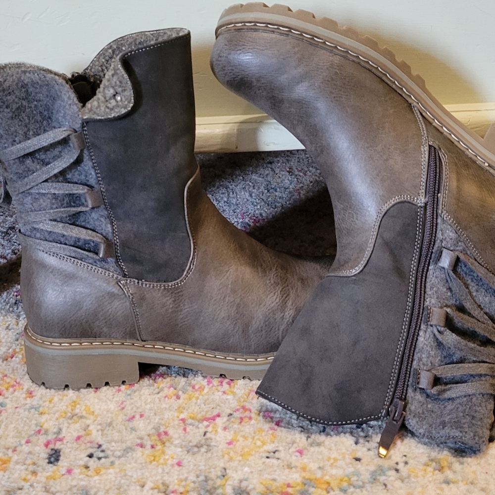 Patrizia Dawna Women's Faux Fur Lined Boots
